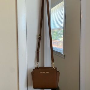 Michael Kors Mini Selma Crossbody Bag